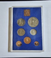 Великобритания. Юбилейный набор монет 1982г. "30 лет на троне Елизавета II " в  пластике. пруф - Мир монет